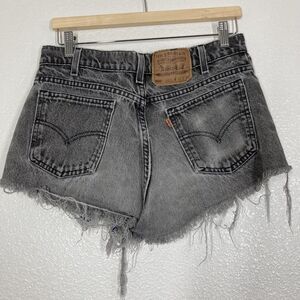 Vintage Levis 560 Shorts Mens 32 Gray Denim Cutoff Distressed Frayed orange tag